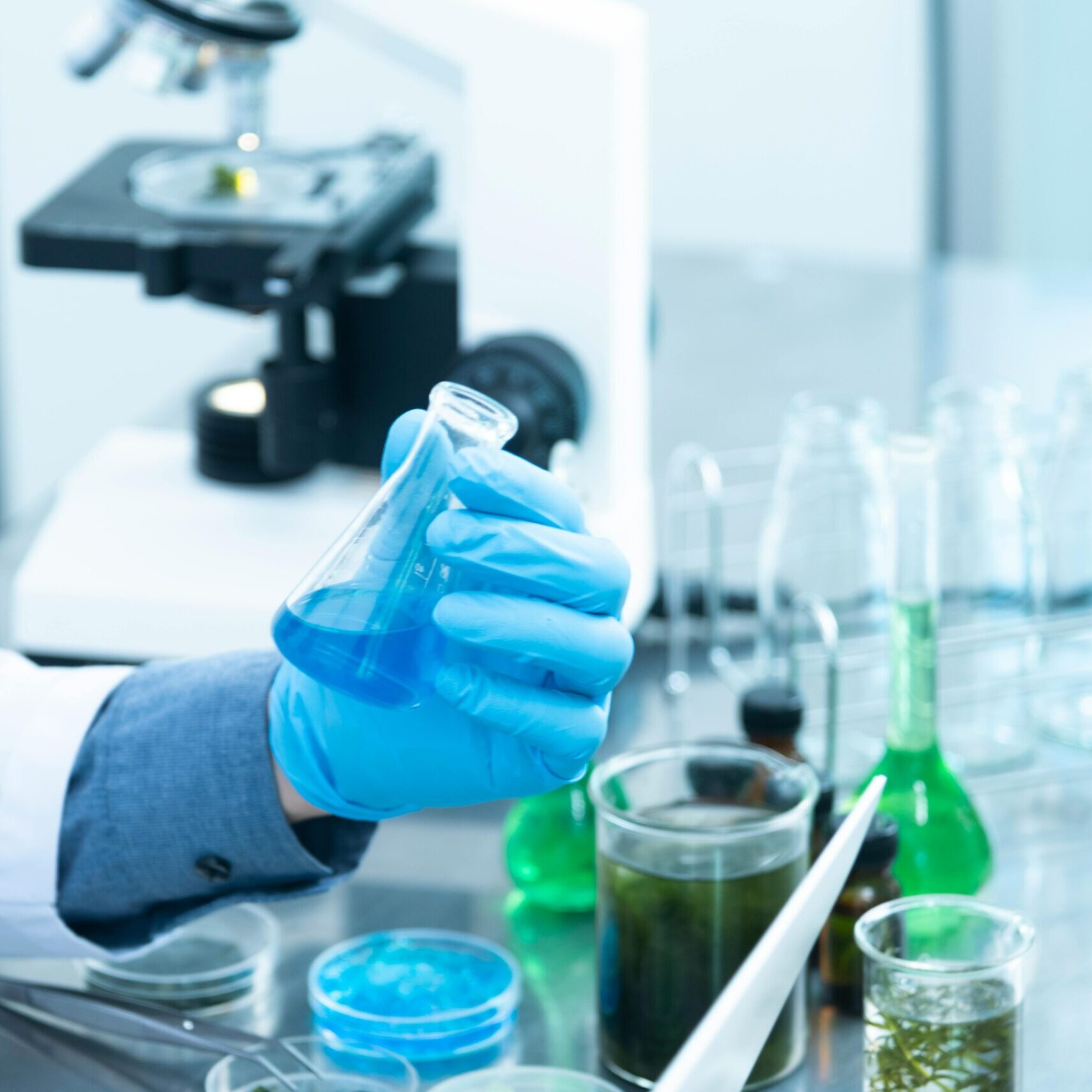 pexels-chokniti-khongchum-1197604-2280571